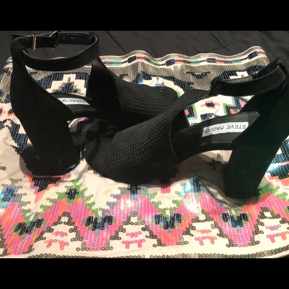 Sandals - Picture 7 of 8